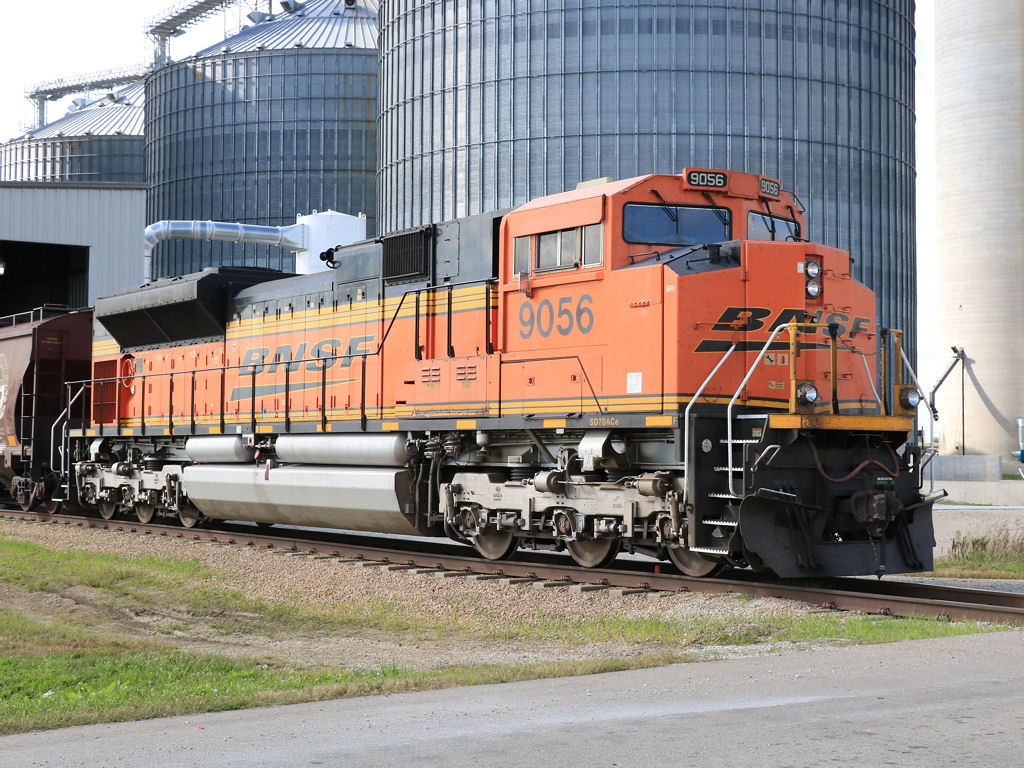 BNSF 9056